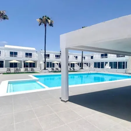 Volvoreta - Pool View- Good Wifi - Smart Tv - Atlantic View Apartament *