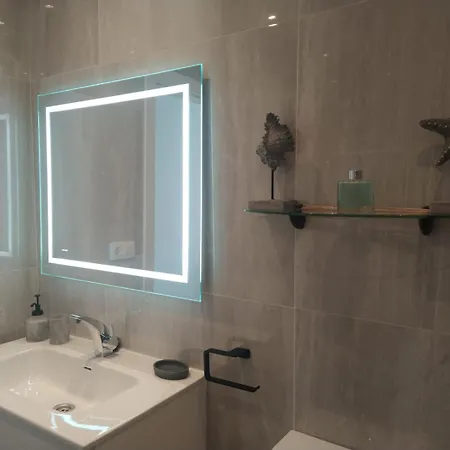 Volvoreta - Pool View- Good Wifi - Smart Tv - Atlantic View Apartment